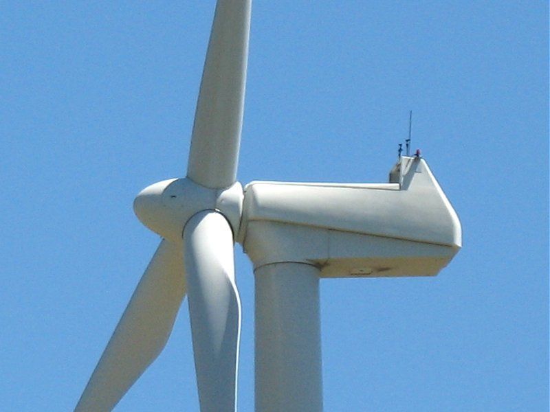 The two wind farms will have a combined total output of 560 megawatts (MW).