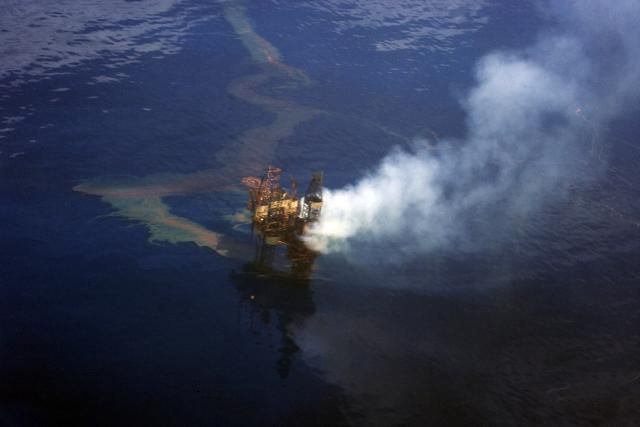 Oil spills have not tempted the US government to reduce fossil fuel subsidies